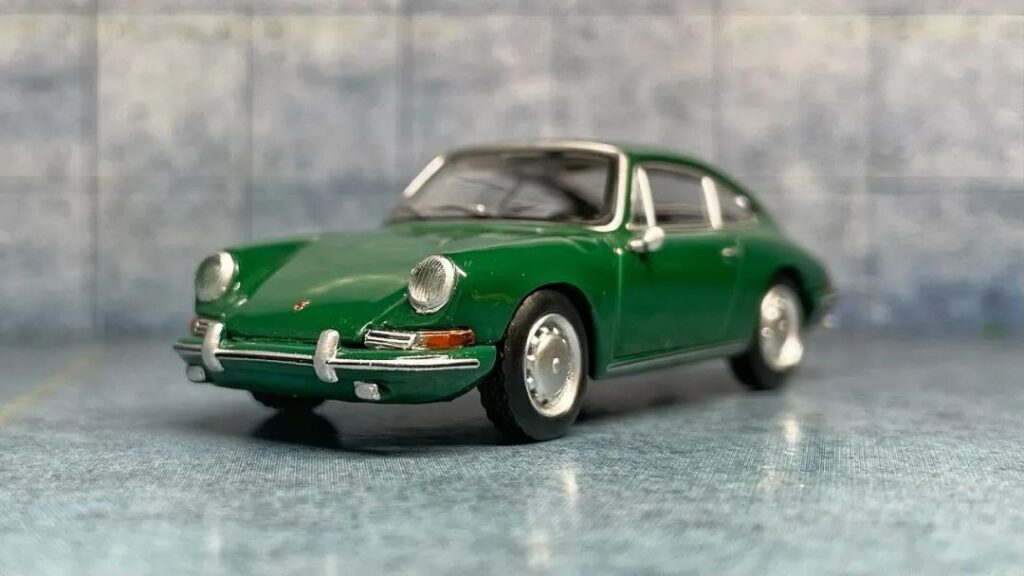 1964 Porsche 911 1/64 Scale Model Car