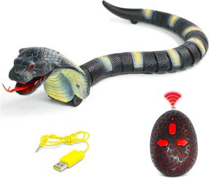 7. FANFX Realistic Remote Control Naja Snake Toy