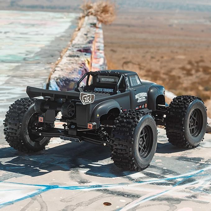 Performance Comparison: 1/10 vs 1/12 RC Cars